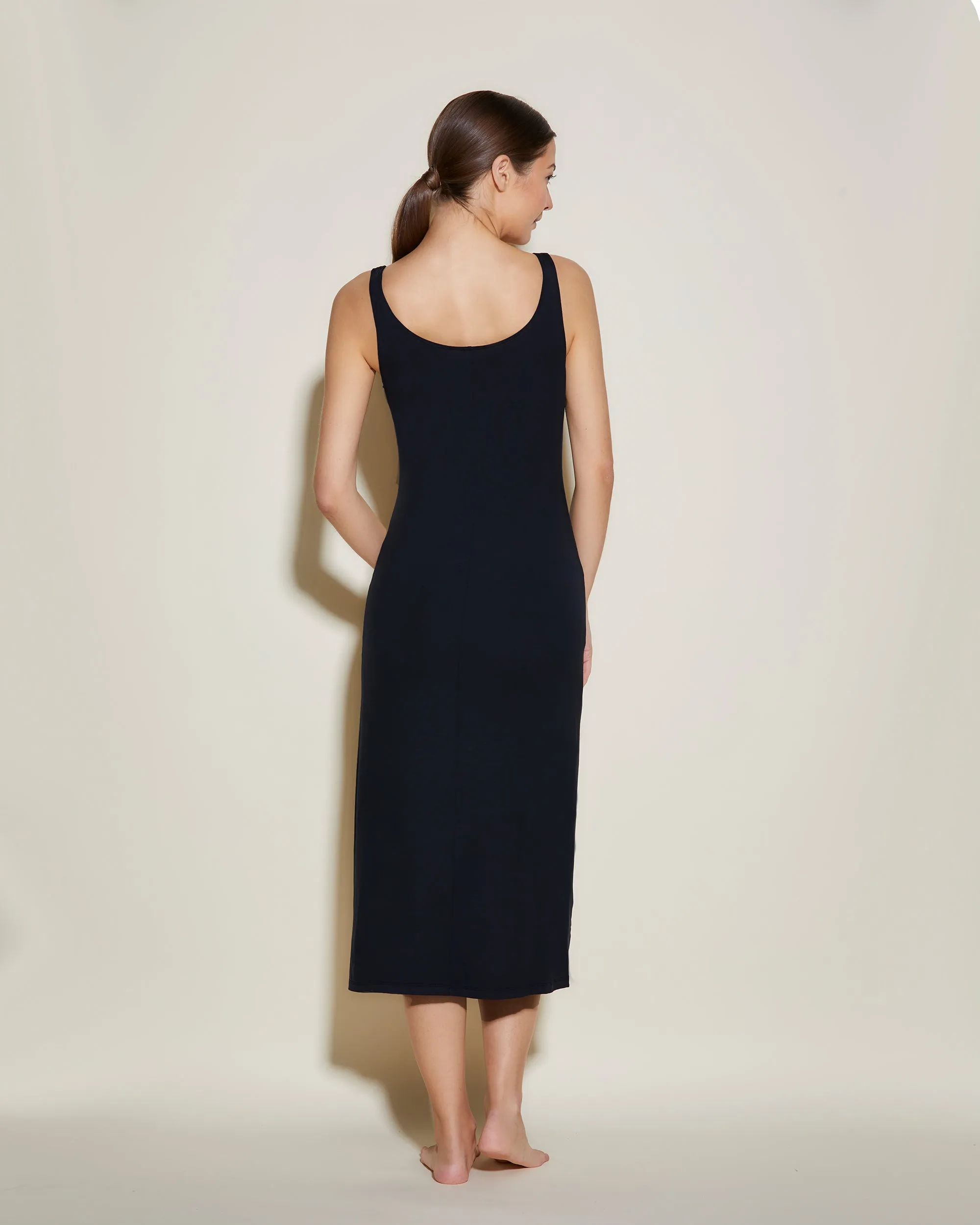 Vestido Con Abertura Lateral